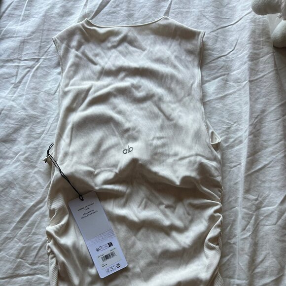 Alo Ribbed Tank - Picture 2 of 4